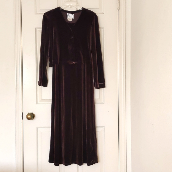 NWT. Woman's Velvet short cardigan and maxi dress set. - Picture 1 of 6